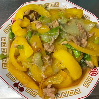 野菜たっぷり生椎茸・レタス・ツナ缶でパプリカ炒め煮